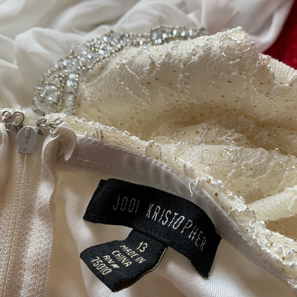 (5/25) *NWT* Jodi Kristopher Ivory/Gold Dress - Picture 8 of 8